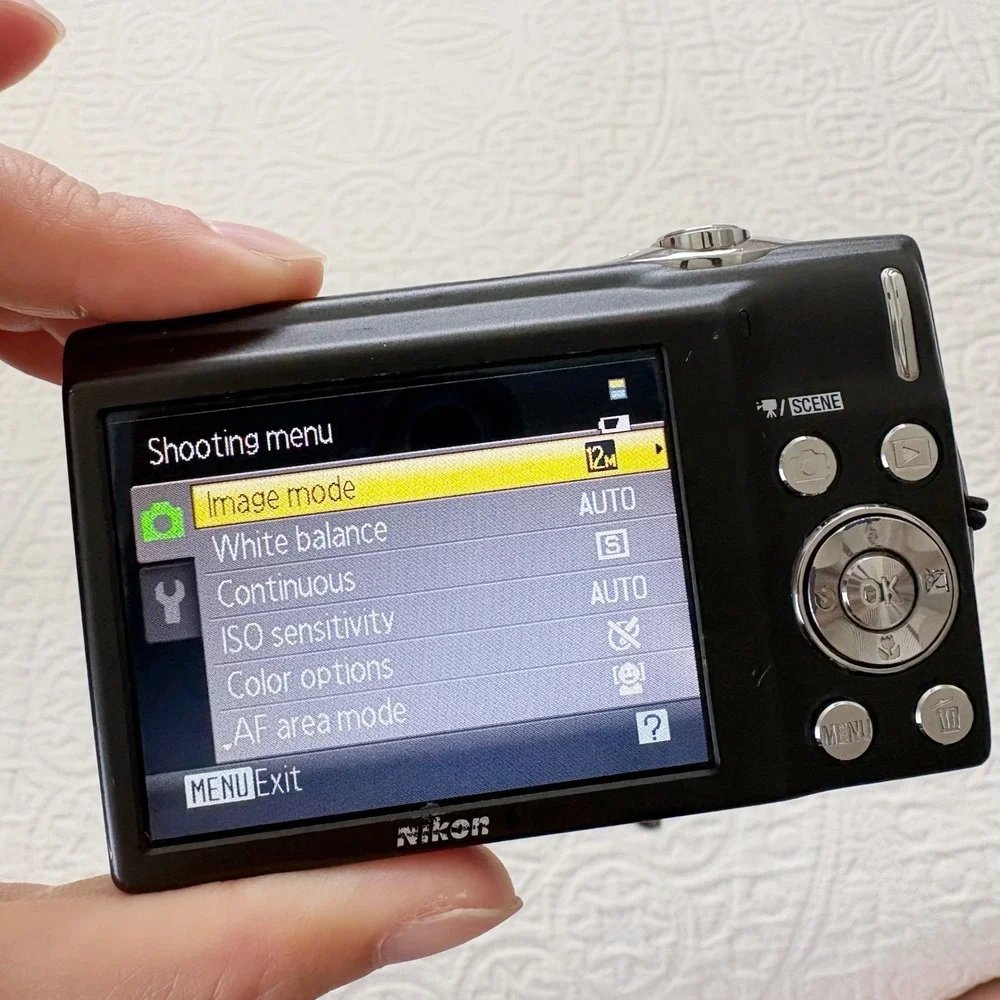 Nikon Coolpix S3000 Compact Digital 12MP Camera